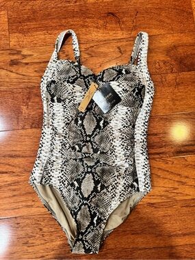 bond-eye Australia ruched snakeprint one-piece Size 8 D/DD cup NWT